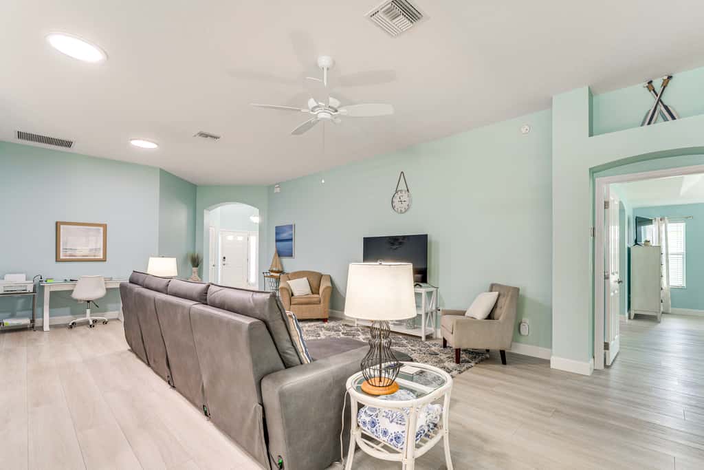 Golf Cart & Pool Access: The Villages Home!