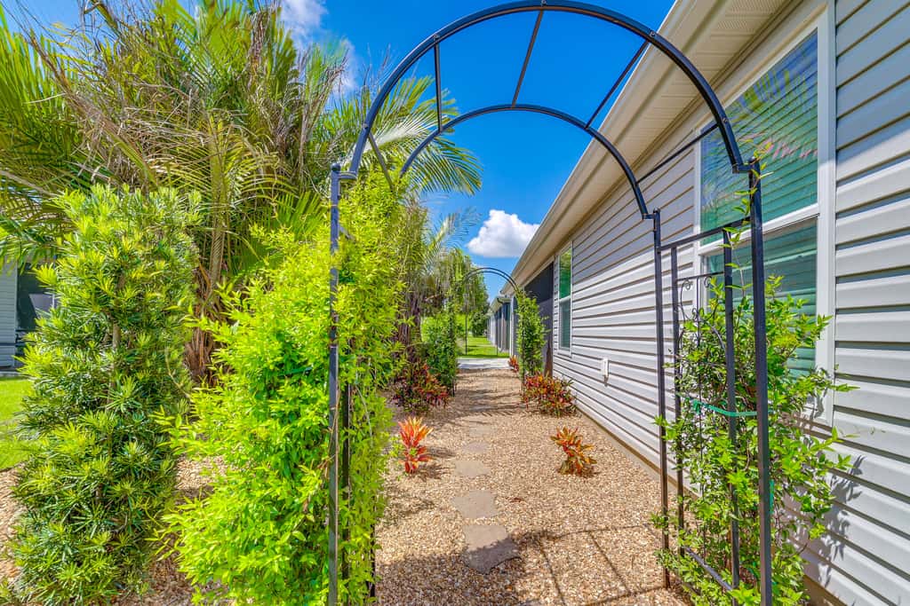 Golf Cart & Pool Access: The Villages Home!