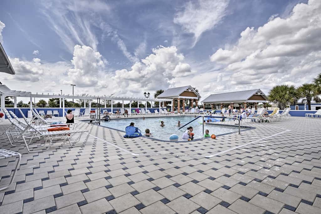 Golf Cart & Pool Access: The Villages Home!