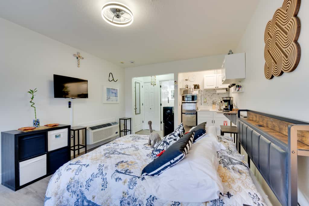 Gateway to Theme Parks! Davenport Studio w/ Pool
