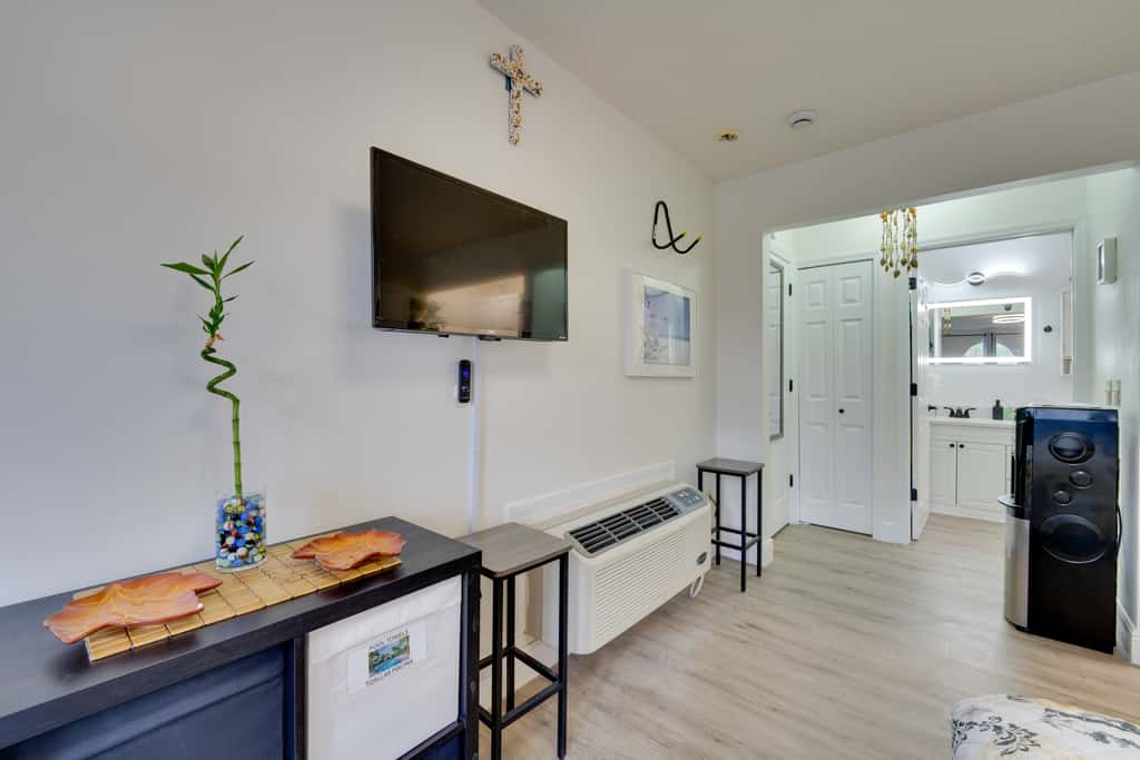 Gateway to Theme Parks! Davenport Studio w/ Pool