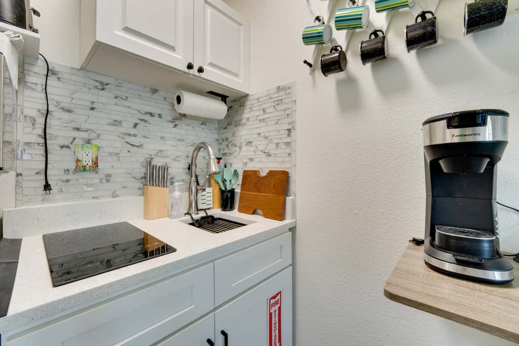 Gateway to Theme Parks! Davenport Studio w/ Pool