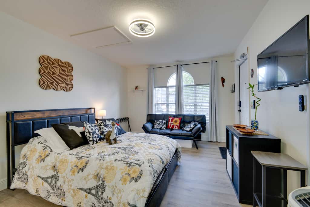 Gateway to Theme Parks! Davenport Studio w/ Pool