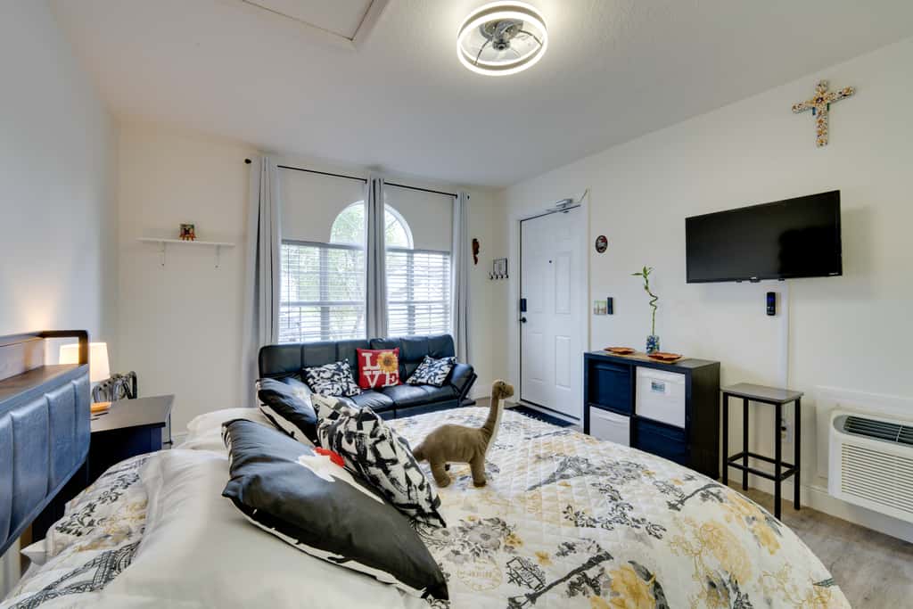 Gateway to Theme Parks! Davenport Studio w/ Pool
