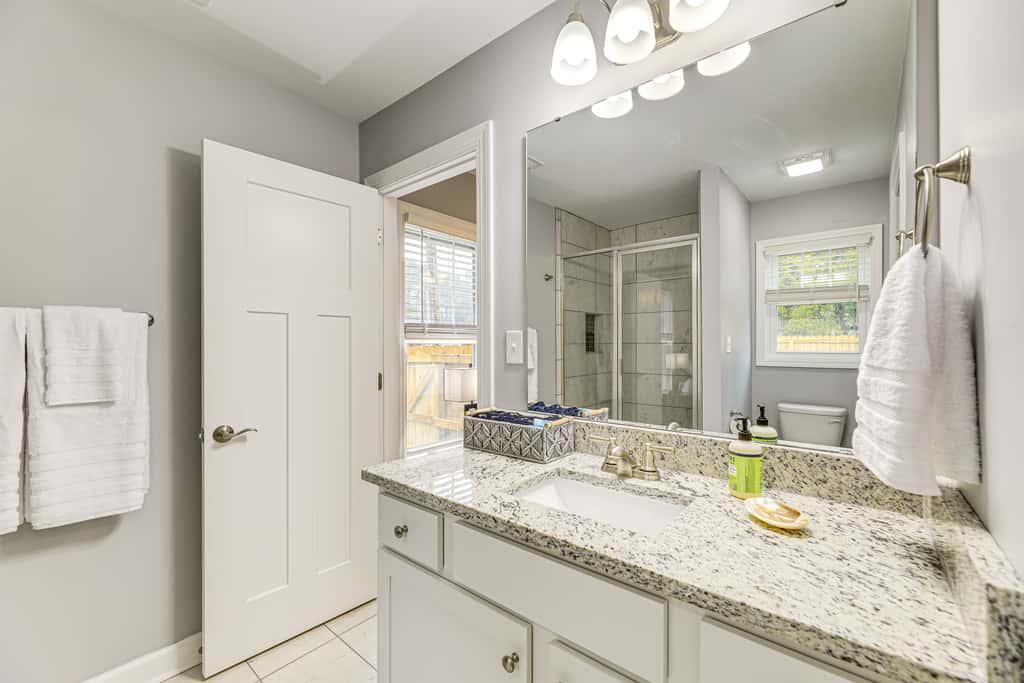 3 Mi to Dtwn: Home w/ Patio & Grill in New Bern