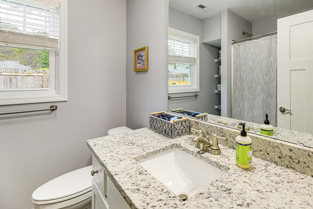 3 Mi to Dtwn: Home w/ Patio & Grill in New Bern