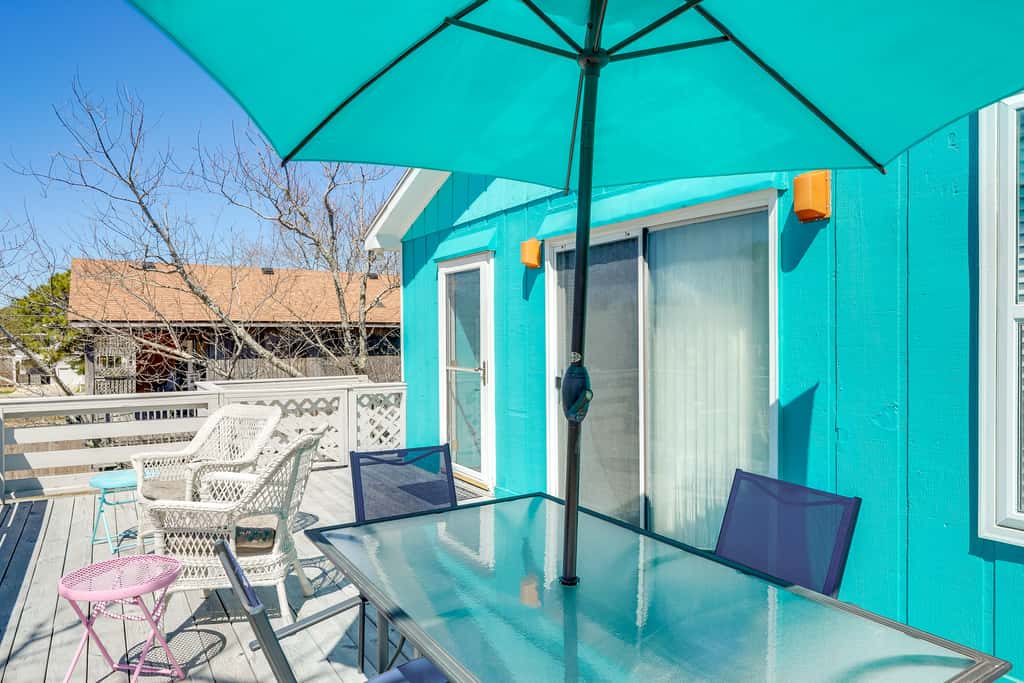 1 Mi to Avalon Pier: Charming Coastal Cottage!