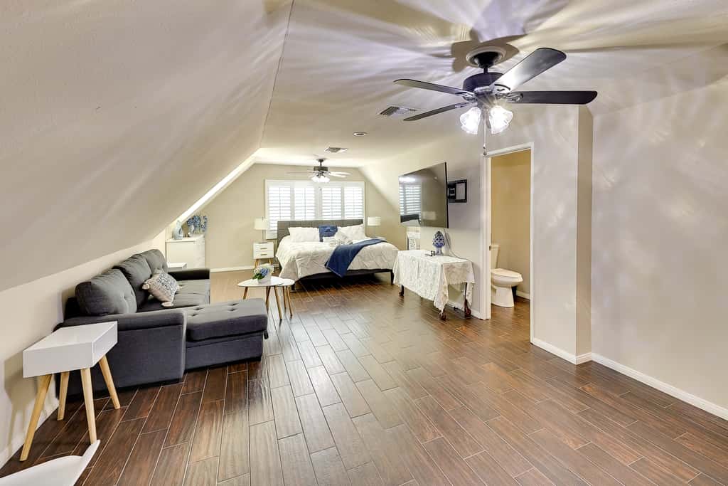 4 Mi to Dtwn: Riverside Gem w/ Pool & Game Room