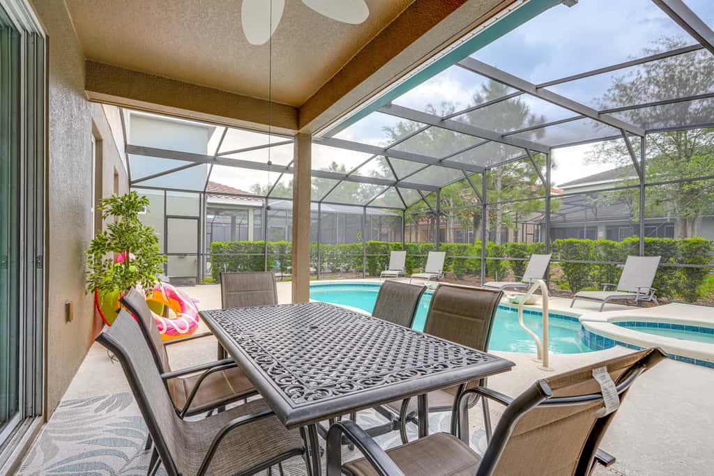 10 Mi to WDW: Family Home w/ Game Room & Pool!