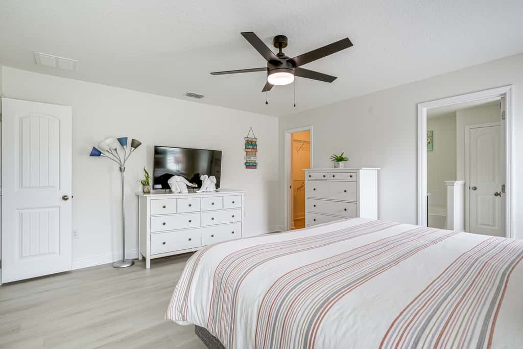 10 Mi to WDW: Family Home w/ Game Room & Pool!