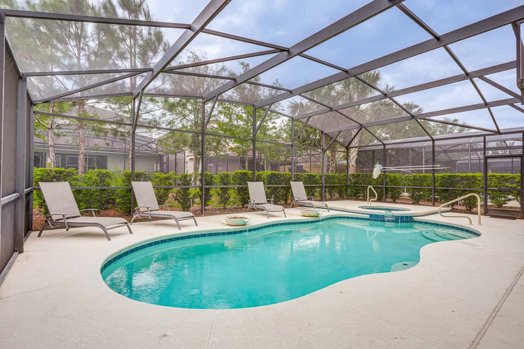 10 Mi to WDW: Family Home w/ Game Room & Pool!