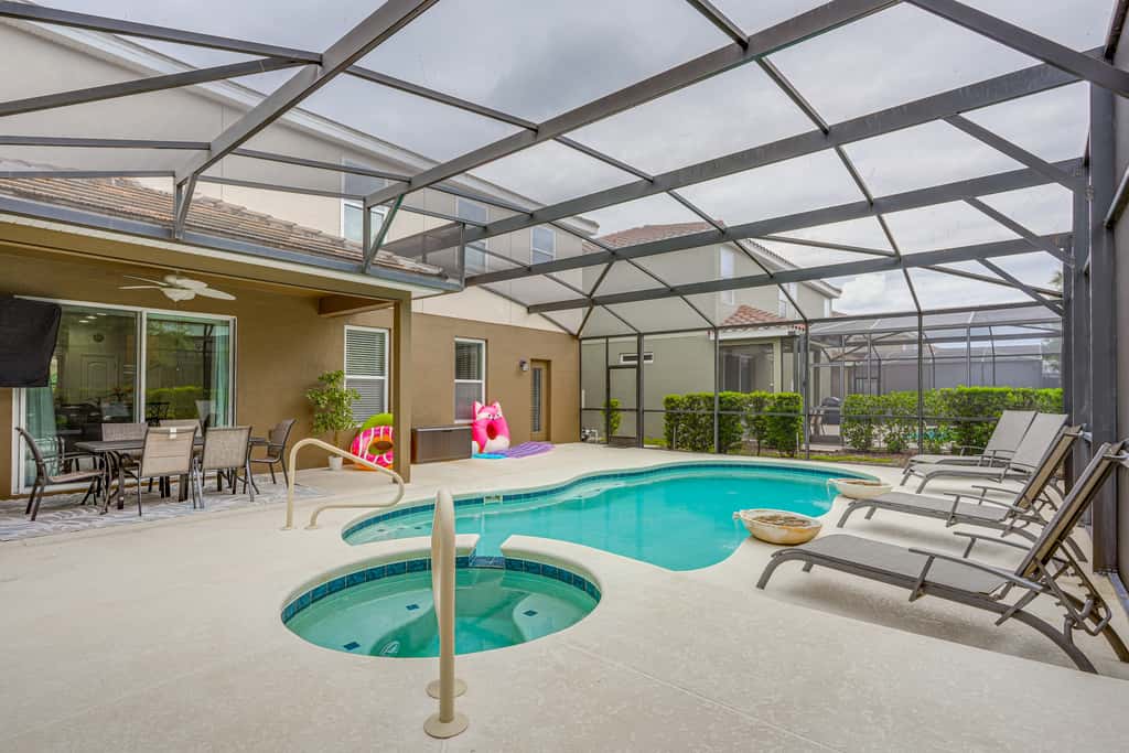 10 Mi to WDW: Family Home w/ Game Room & Pool!
