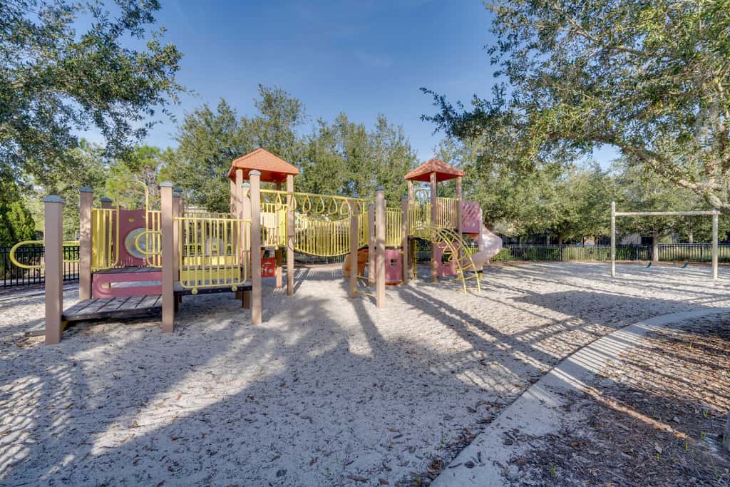 10 Mi to WDW: Family Home w/ Game Room & Pool!