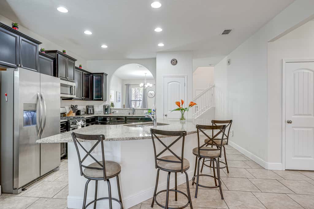 10 Mi to WDW: Family Home w/ Game Room & Pool!