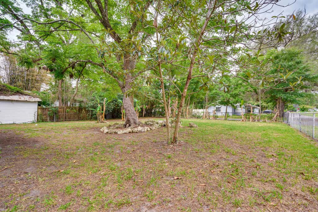 1 Mi to Ocala Dtwn Square: Home w/ Yard!