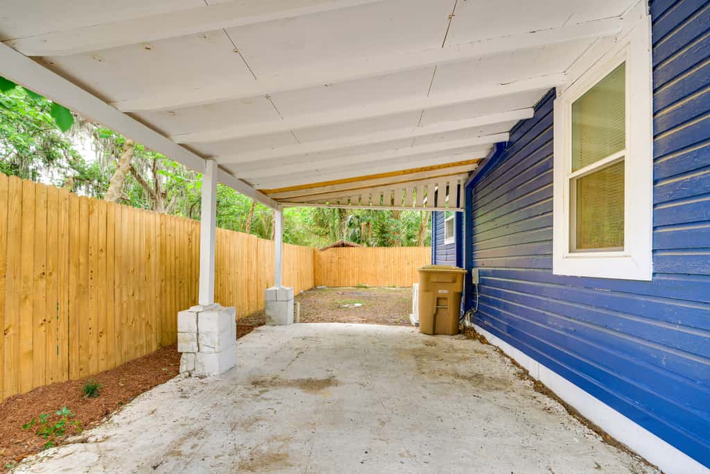 1 Mi to Ocala Dtwn Square: Home w/ Yard!