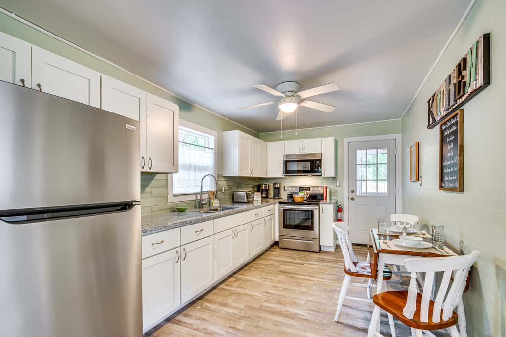 1 Mi to Ocala Dtwn Square: Home w/ Yard!