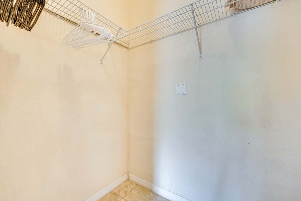 Ground Floor! 8 Mi to Disney! 4 Pools, 6 Hot Tubs