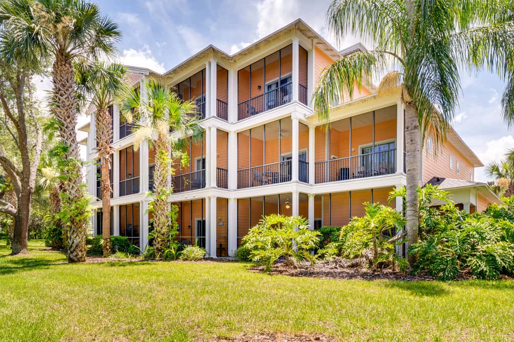 Ground Floor! 8 Mi to Disney! 4 Pools, 6 Hot Tubs