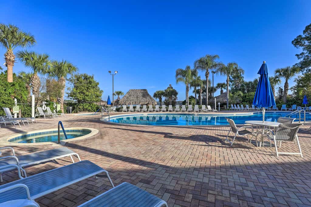Ground Floor! 8 Mi to Disney! 4 Pools, 6 Hot Tubs