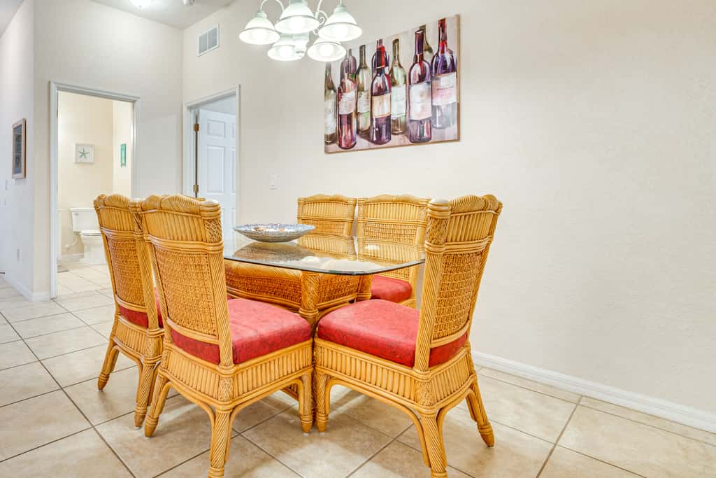 Ground Floor! 8 Mi to Disney! 4 Pools, 6 Hot Tubs