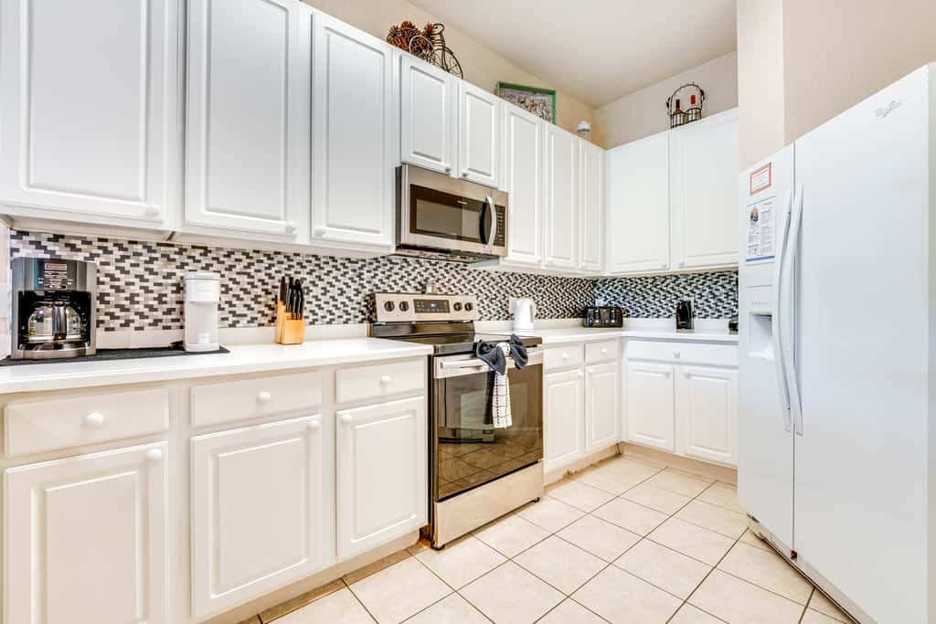 Ground Floor! 8 Mi to Disney! 4 Pools, 6 Hot Tubs