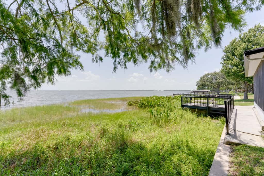 Family Home w/ Stunning Water Views in Tavares!