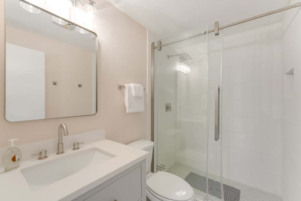 Family Home w/ Stunning Water Views in Tavares!