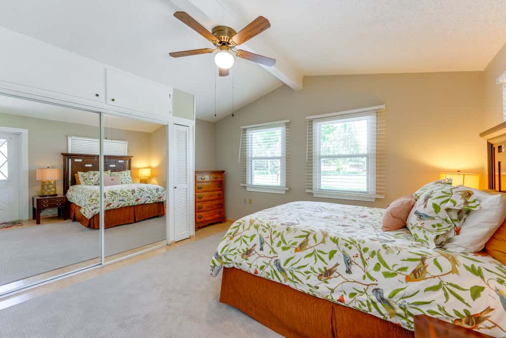 Family Home w/ Stunning Water Views in Tavares!
