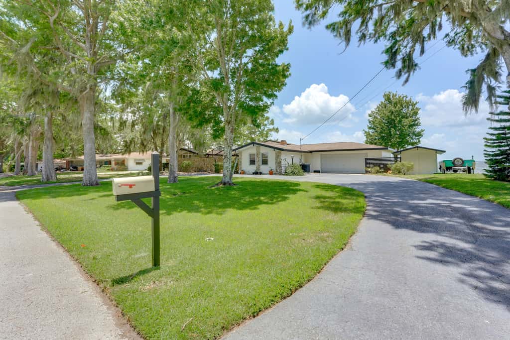 Family Home w/ Stunning Water Views in Tavares!