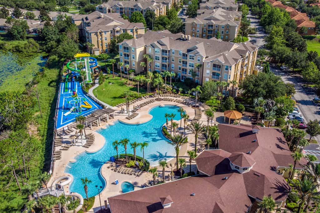 4 Mi to Disney: Family-Friendly Resort Getaway!