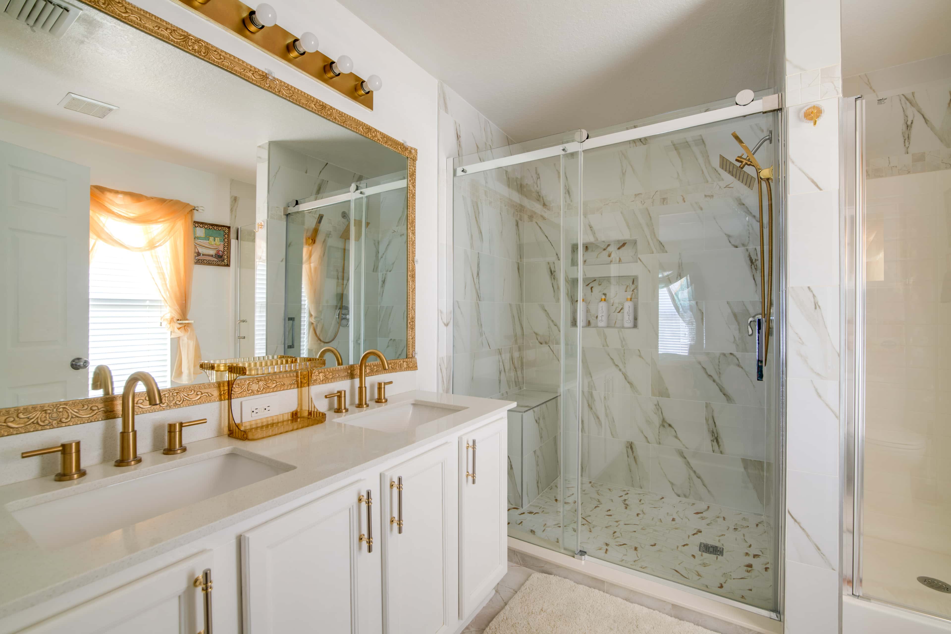 Beautiful, Immaculate & Cozy Home in Nice Neighbor