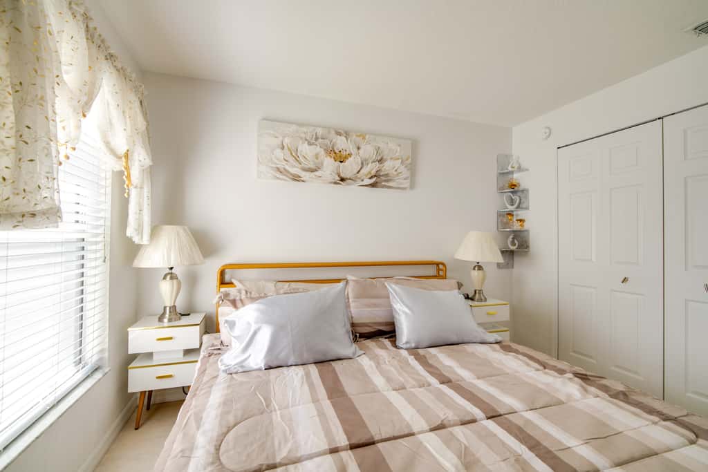 Beautiful, Immaculate & Cozy Home in Nice Neighbor