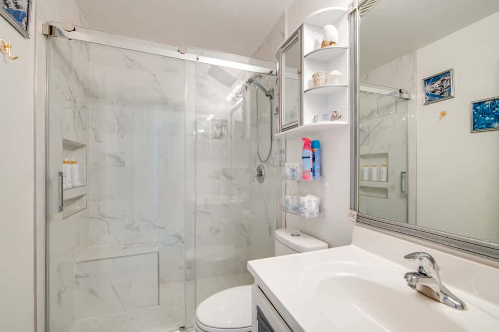 Beautiful, Immaculate & Cozy Home in Nice Neighbor