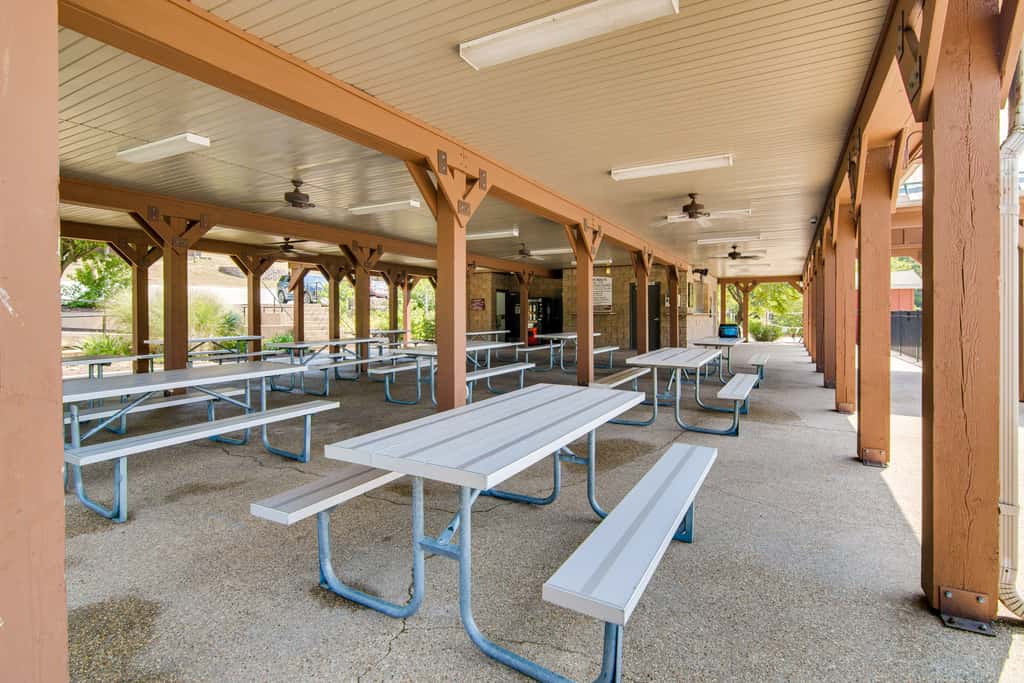 Charming Golf Resort Oasis Near Silver Dollar City
