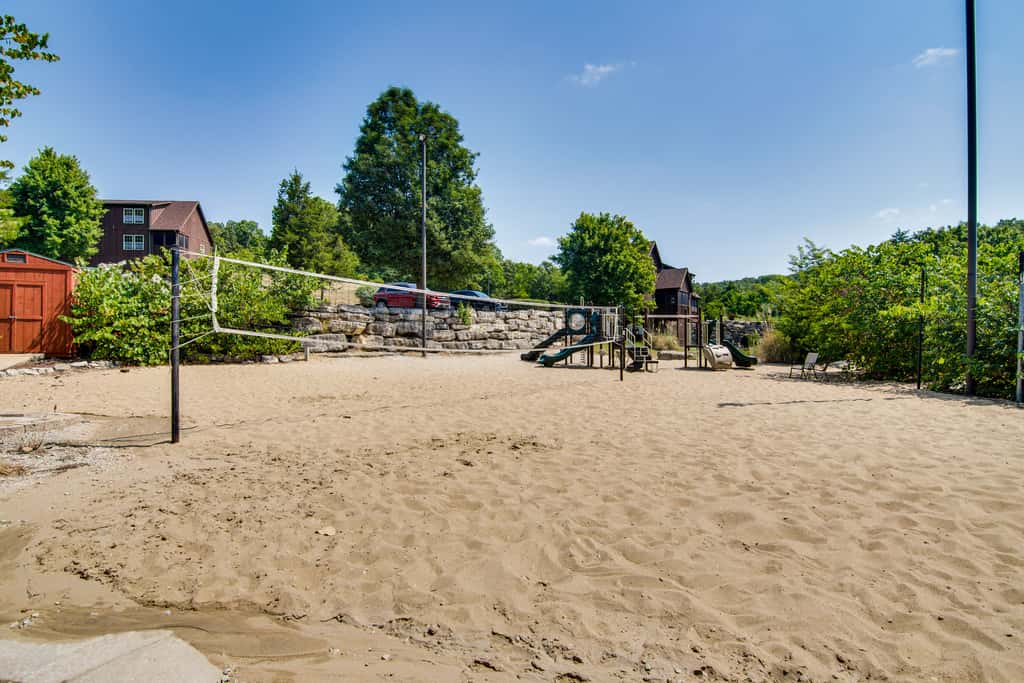 Charming Golf Resort Oasis Near Silver Dollar City