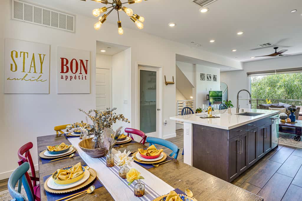 2 Mi to Cabrillo Beach: Luxe LA Gem w/ Balcony