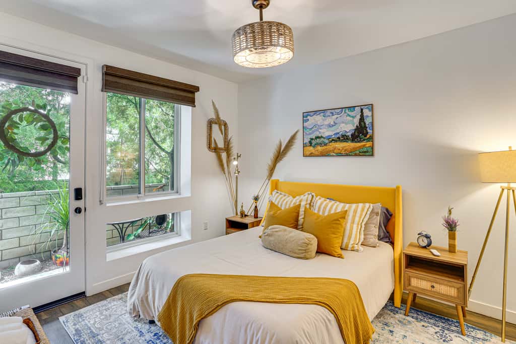 2 Mi to Cabrillo Beach: Luxe LA Gem w/ Balcony