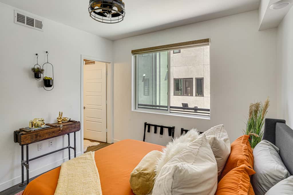 2 Mi to Cabrillo Beach: Luxe LA Gem w/ Balcony