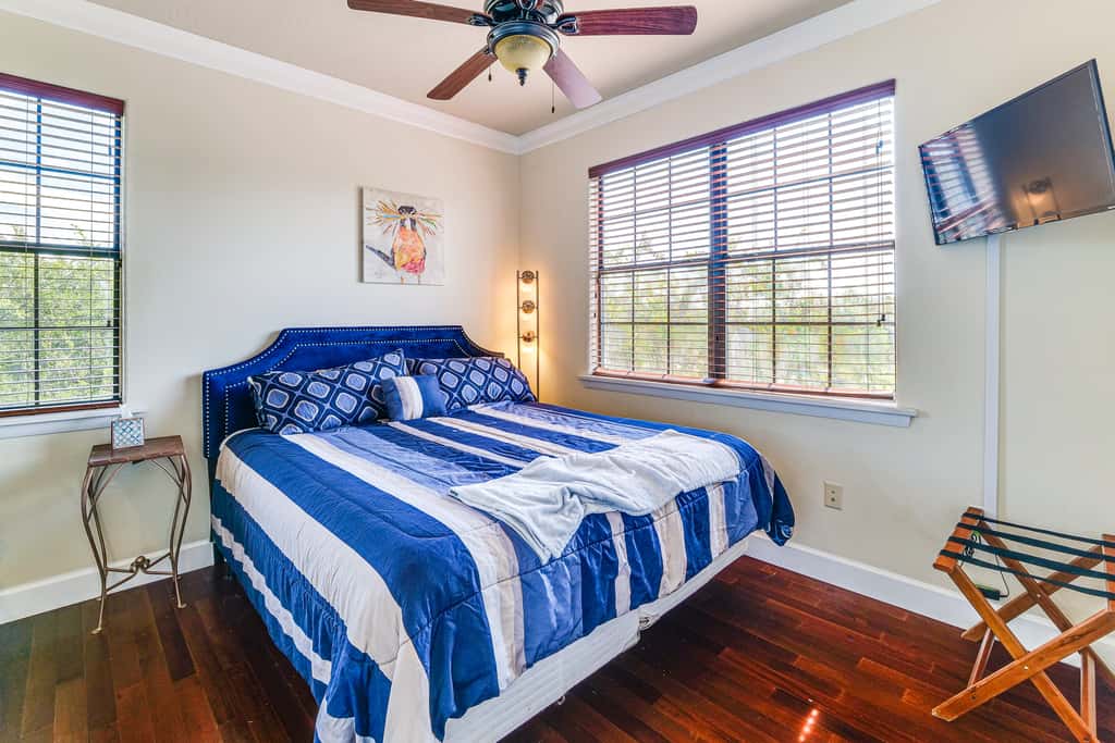 8 Mi to Disney: Pet-Friendly Apt w/ Resort Perks