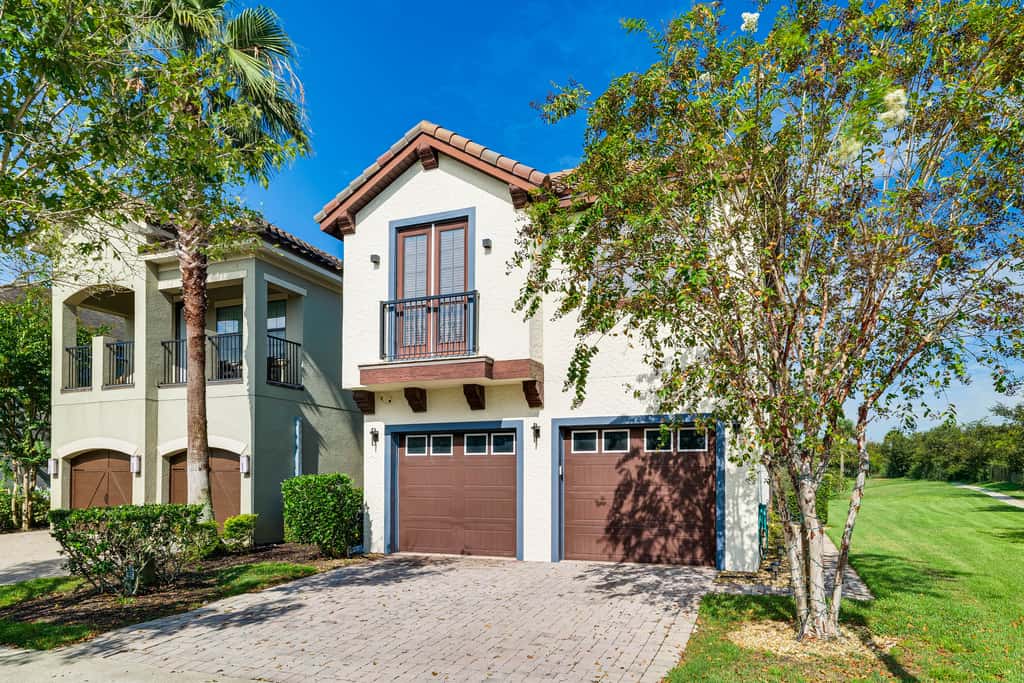 8 Mi to Disney: Pet-Friendly Apt w/ Resort Perks