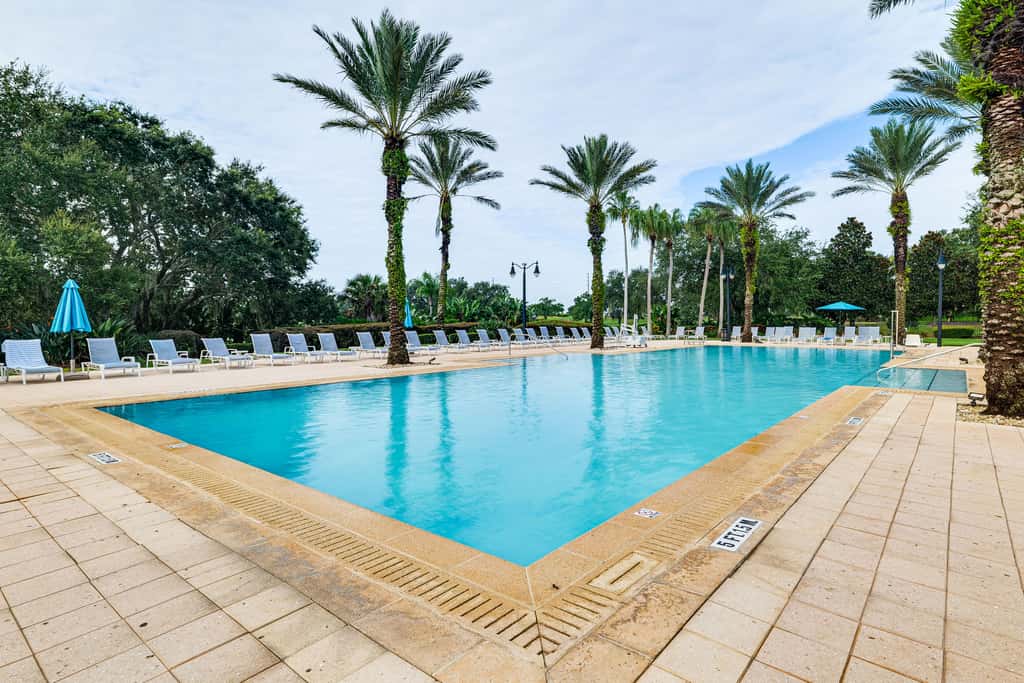 8 Mi to Disney: Pet-Friendly Apt w/ Resort Perks