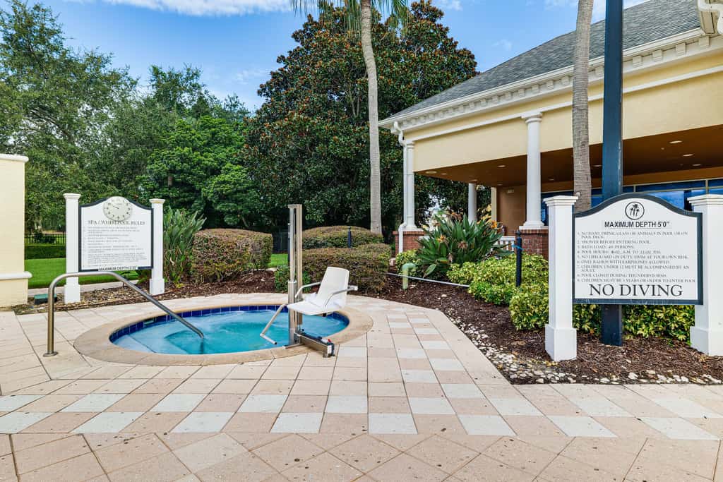 8 Mi to Disney: Pet-Friendly Apt w/ Resort Perks