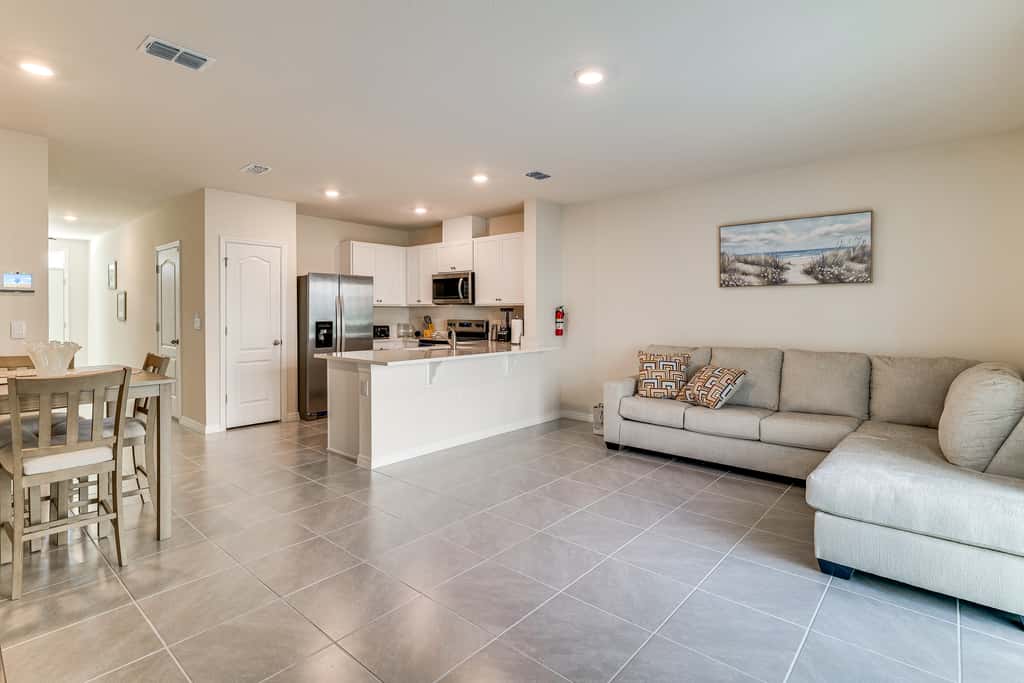2 Mi to Dtwn: Newly Built Townhome in Davenport