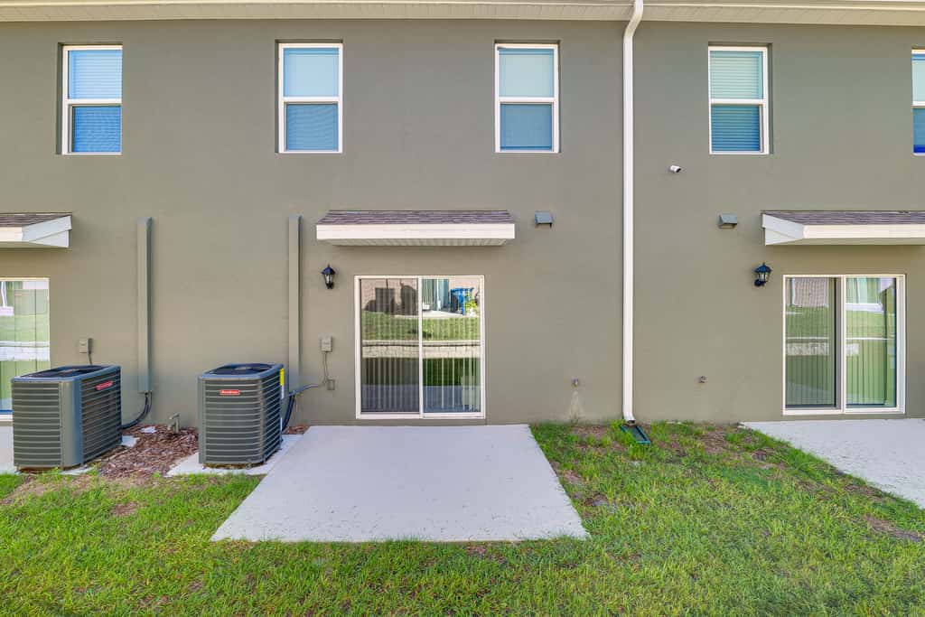 2 Mi to Dtwn: Newly Built Townhome in Davenport