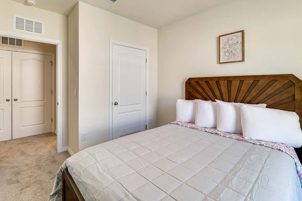 2 Mi to Dtwn: Newly Built Townhome in Davenport