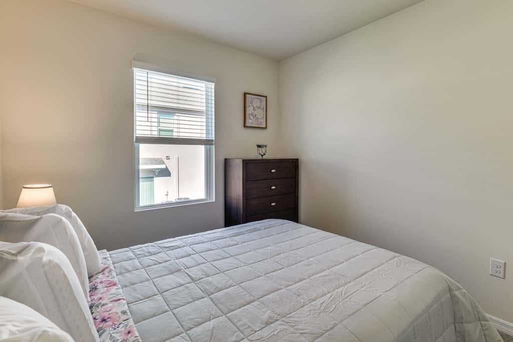 2 Mi to Dtwn: Newly Built Townhome in Davenport