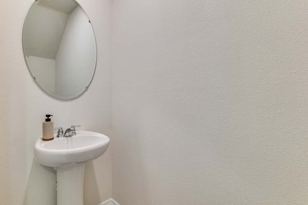 2 Mi to Dtwn: Newly Built Townhome in Davenport