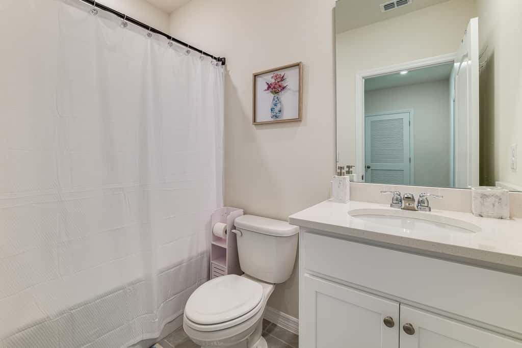 2 Mi to Dtwn: Newly Built Townhome in Davenport
