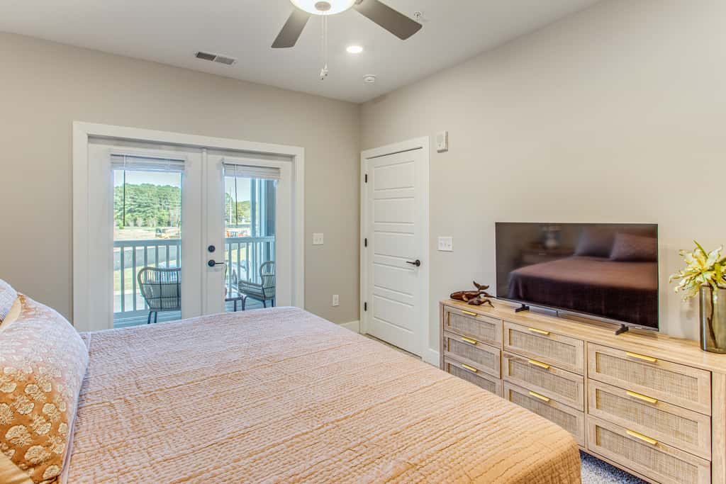 Family Getaway in Calabash w/ Pool; 9 Mi to Beach